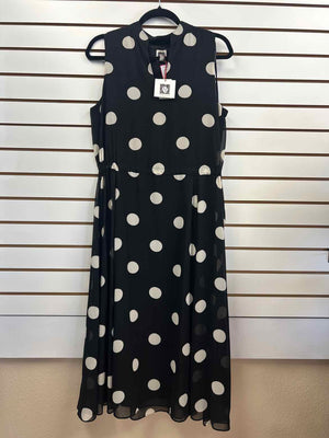 Size M Anne Klein Black/Cream Dress