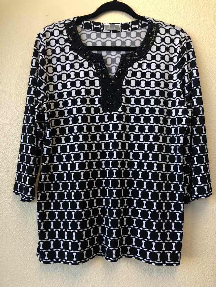 Size PL JM Collection Black & White Tunic