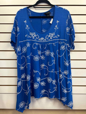 Size 1X Liv Los Angelas Royal Blue T-shirt