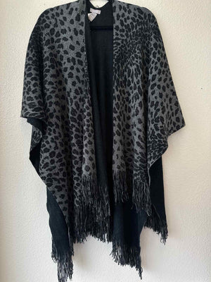 Size One Size Chico's Black & Gray Cape