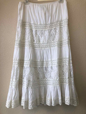 Size M Passports Ivory Skirt