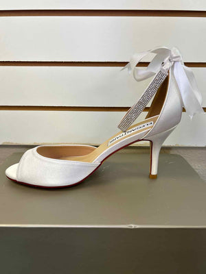 9 Elegant Park White Heels