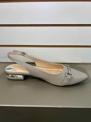 7.5 Jones New York Gray Slingbacks