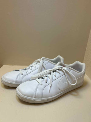 10 Nike Sneakers