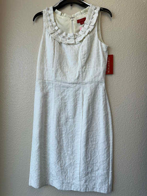 Size 8 Signature by Sangria Ivory Sleeveless Dress