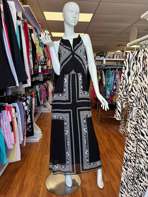 Size M Old Navy Black & White Dress