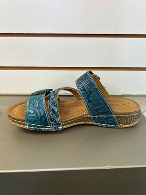 8.5 L' Artiste Blue Print Sandals