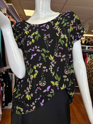 Size S Pleione Black Print Short Sleeve Top
