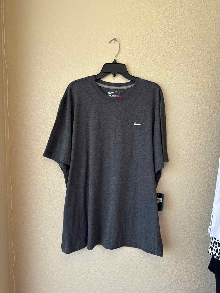 Size 2XL Nike Mens Shirts T-shirt