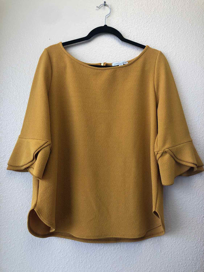 Size XL Green Envelope Mustard Long Sleeve Top