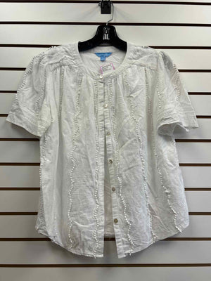 Draper James White Size M Short Sleeve Shirt