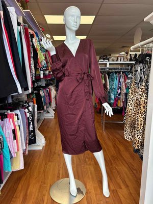 Size M Just Fab Burgundy Dress