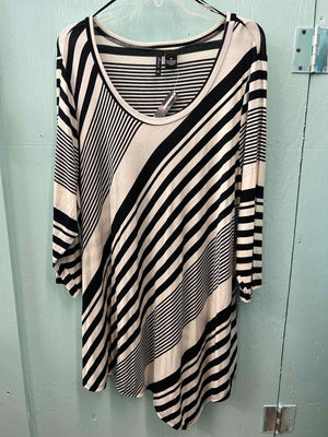 Size 3X New Directions Casual Top