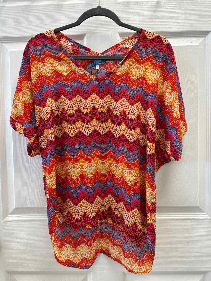 Size S Buttons Multi-Color Casual Top